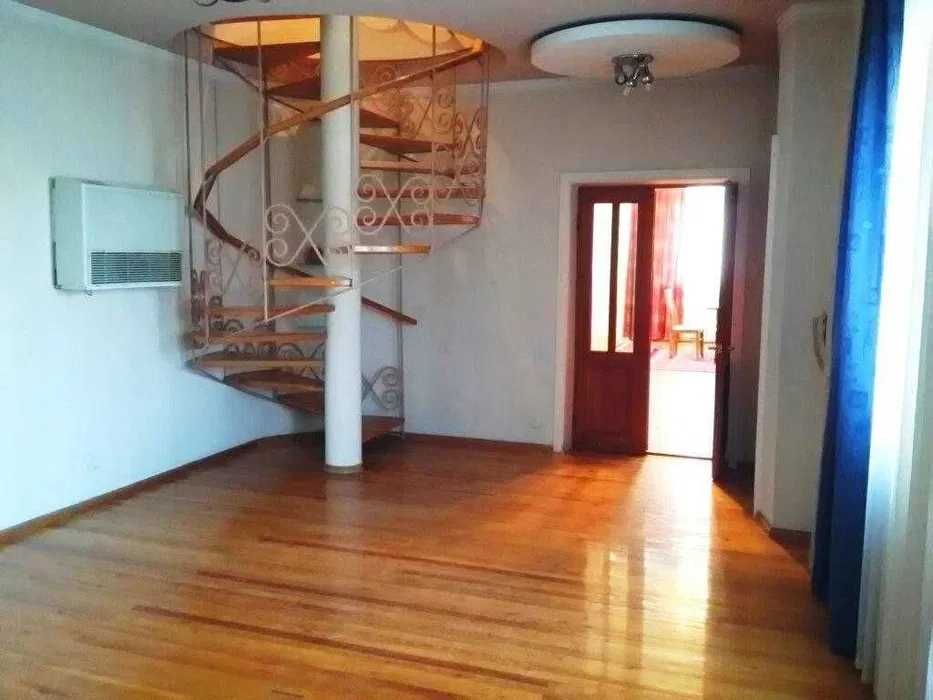 Аренда Евродома на Ивлева, с  бассейном, можно под офис / id888 /