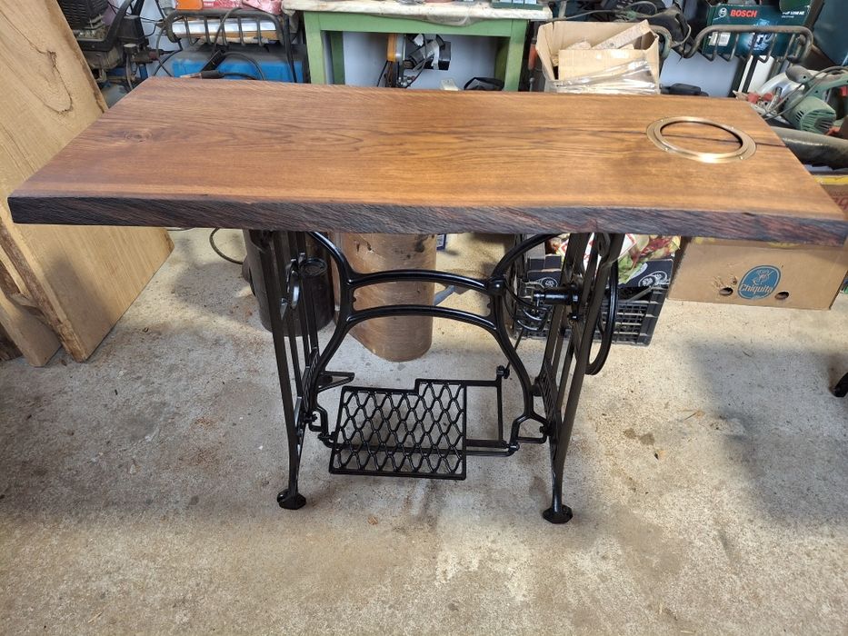 Măsuțe din fontă cu blat de stejar