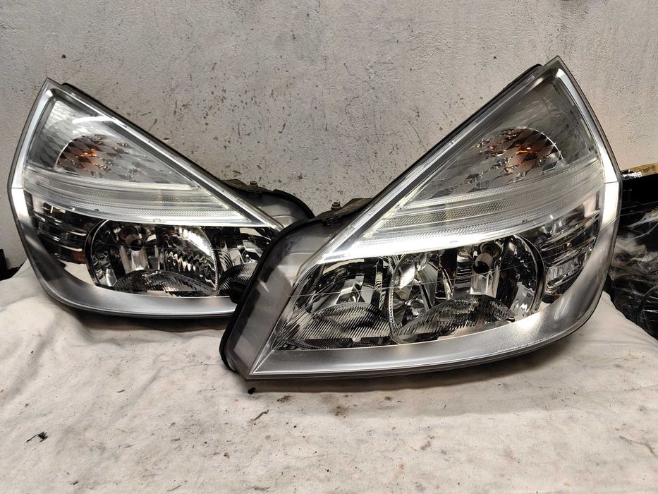 Оригинални фарове Рено Еспейс  Renault Espace 4