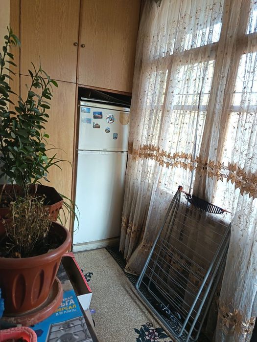 Чиланзар16. 3-х комнатная, балкон 3х1,5, 66m2,