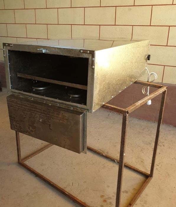 Продам духовку (печь) в отличном состоянии