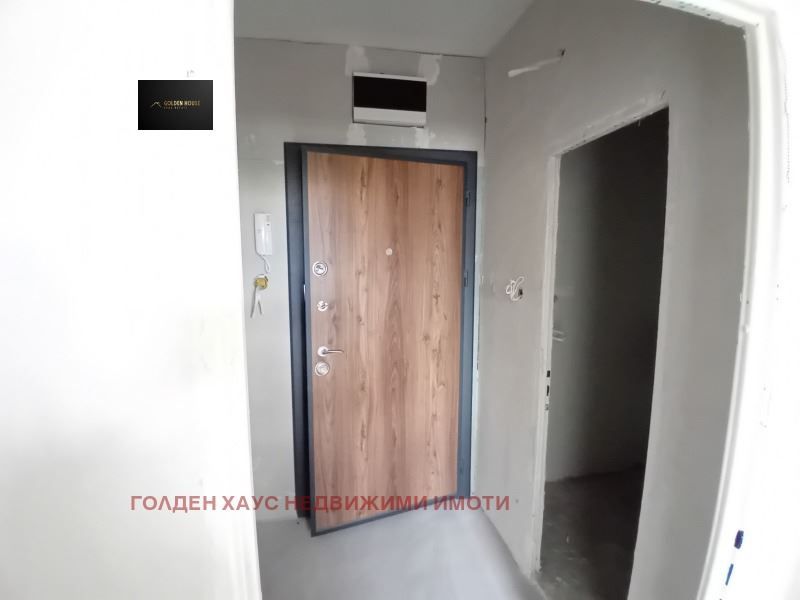 Продава се Двустаен апартамент в Перник, Изток - 64 кв.м за 770 €/кв.м - Снимка #6