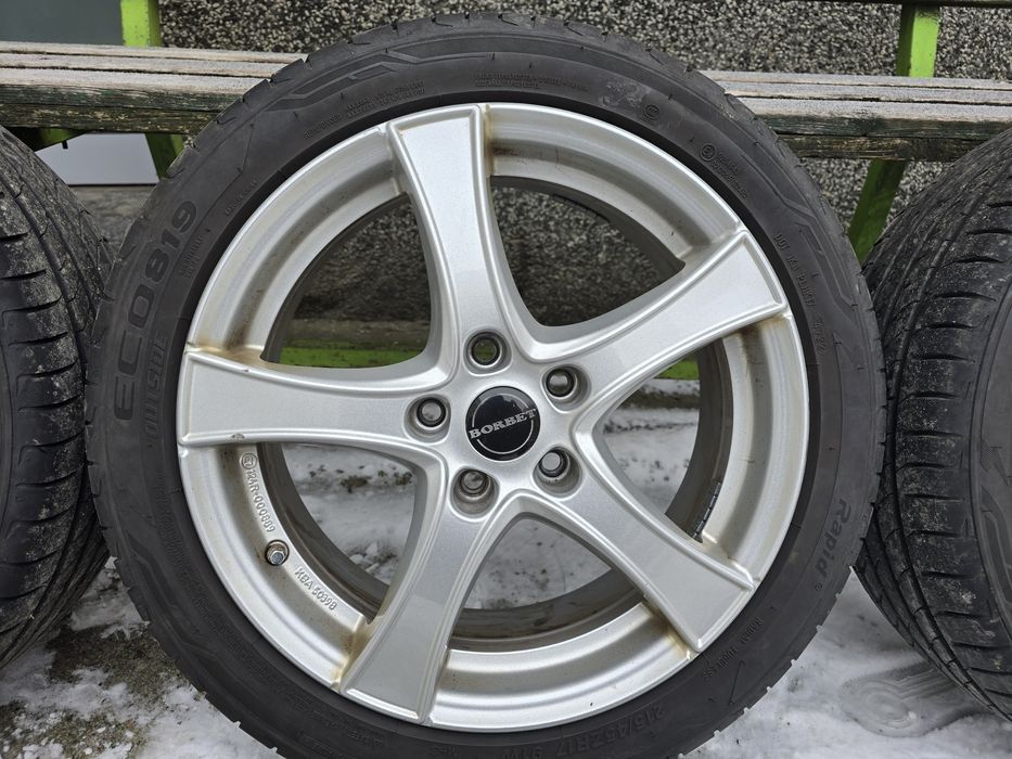 Продавам лети джанти с гуми 215/45/17 BORBET