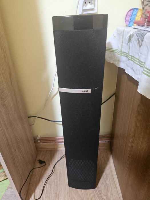 Boxă activă tip turn AKAI SS026A-KASTOR, 50W, Bluetooth, USB, SD Card - Ca Nouă