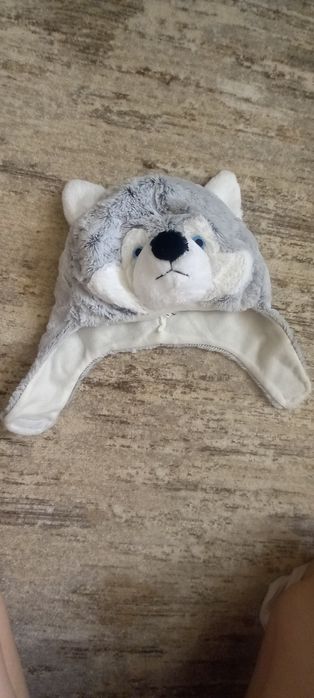 Шапка  волка на хоккей