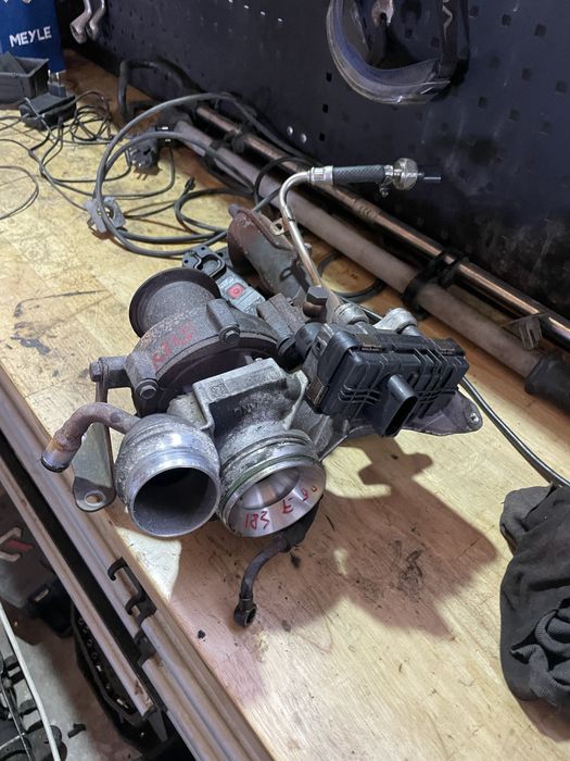 Turbina bmw e90 e91 e92