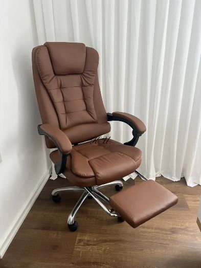 Дамска чанта + още модели раници и чанти