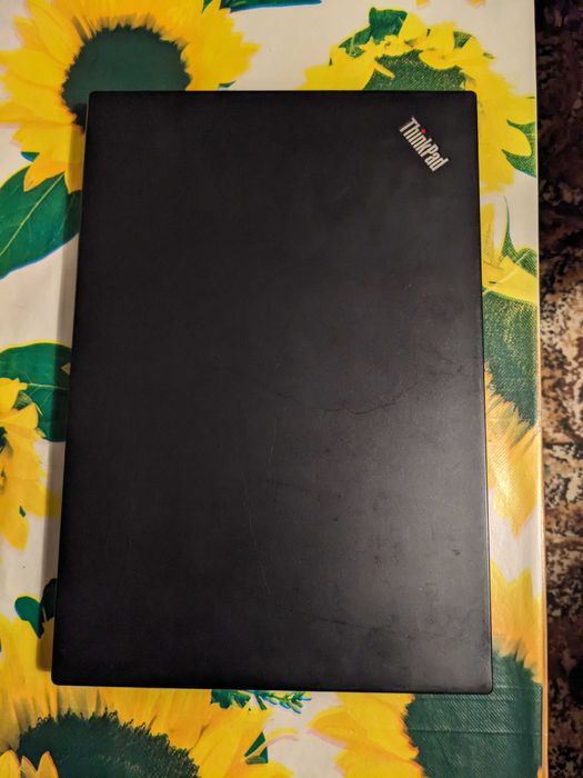 Lenovo T470s i5-6300U 8GB RAM DDR4 256GB NVME с дефект на матрицата