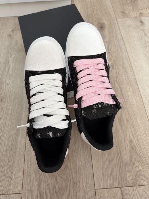 Продам кросовки