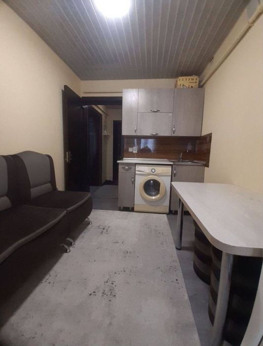 Продам квартиру в академ городке 1/2/4