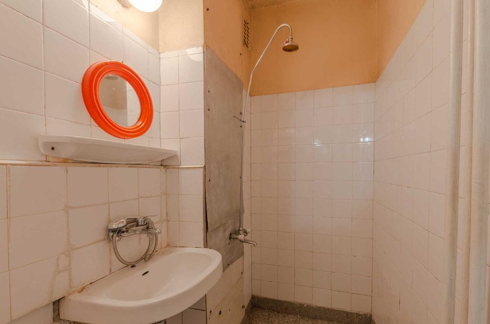 Тристаен имот в Борово