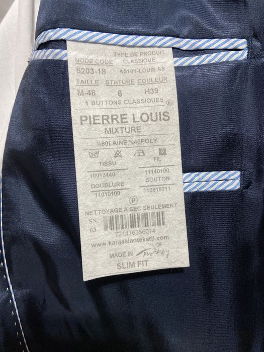 Продам пиджак новый, рубашка в подарок