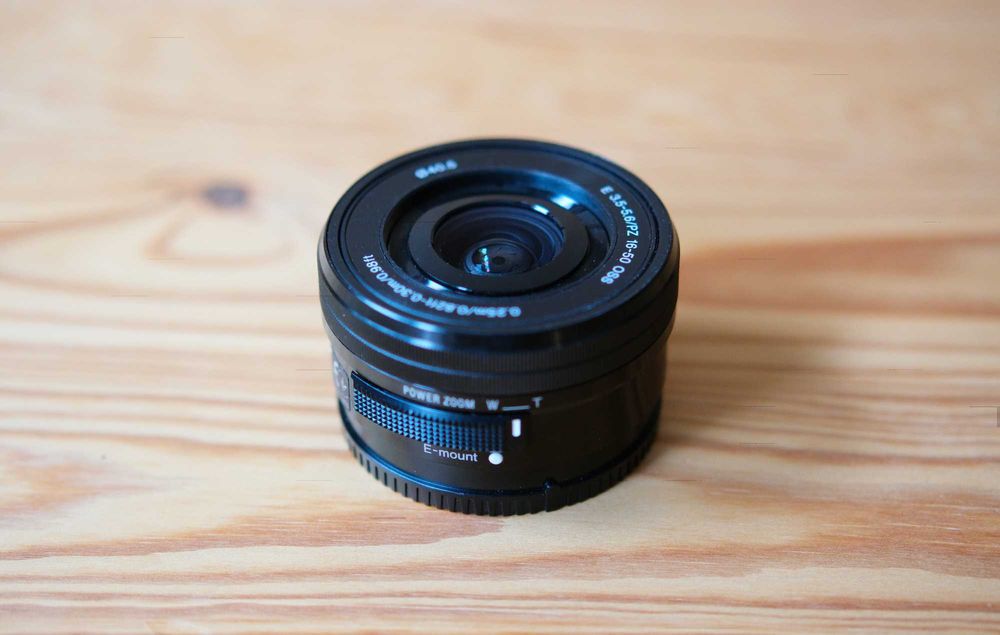 Set obiective Sony E 16-50 f3.5-5.6 și 55-210 f4.5-6.3 OSS