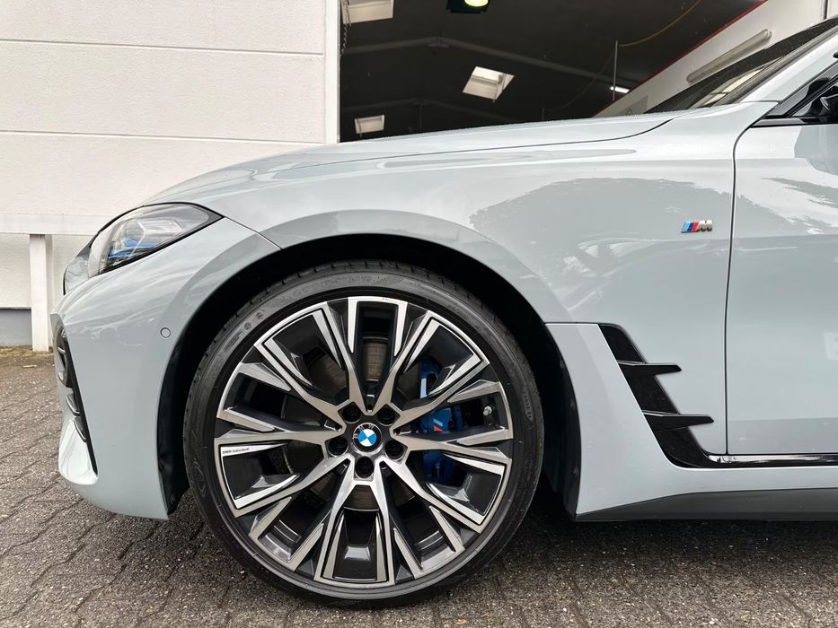 BMW M440i x Drive