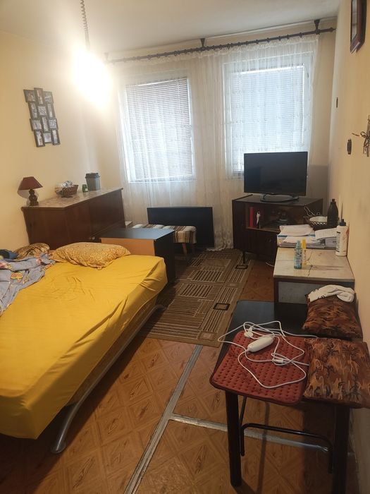 Продава се Двустаен апартамент в Русе, Център - 73 кв.м за 559 €/кв.м - Снимка #2