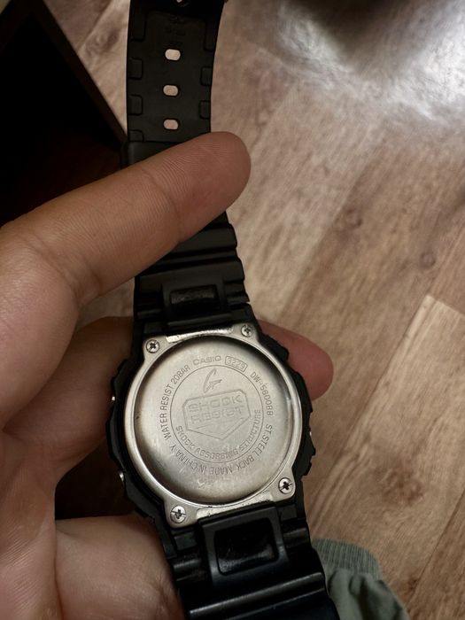 Часы Casio g shock DW-5600