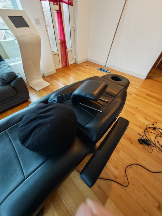 Scaun fotoliu  tratament cosmetic sau tatuaj  REEVE