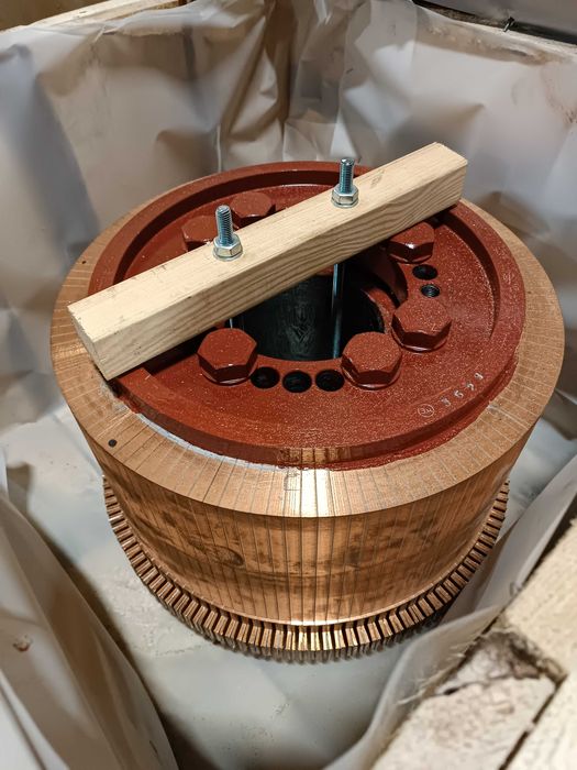 Коллектор электродвигателя ДПЭ82А