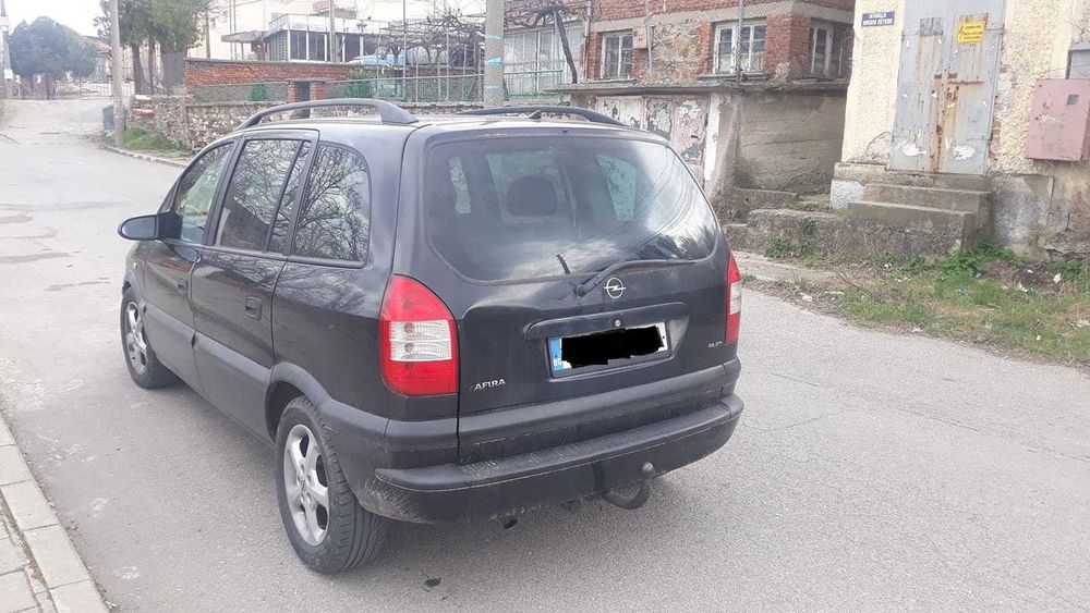 Opel  zafira  2.2 dti