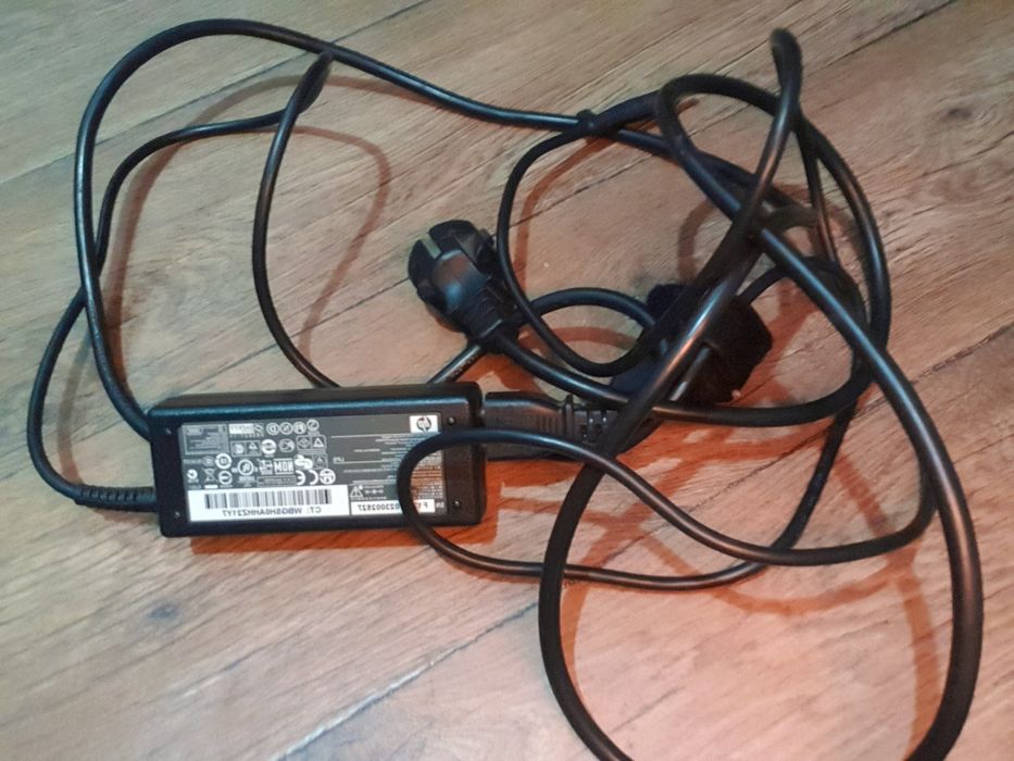 Оригинальная зарядка на HP