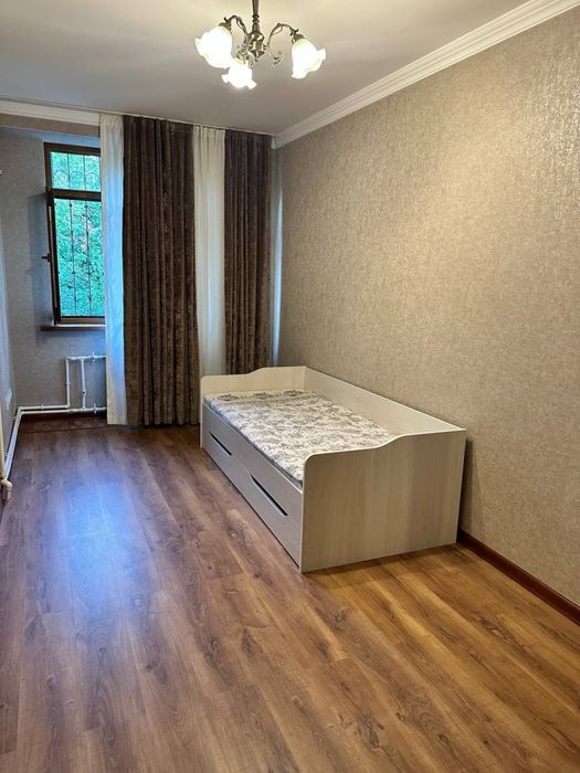 Сдается 4х комнатная квартира на ц1!!!