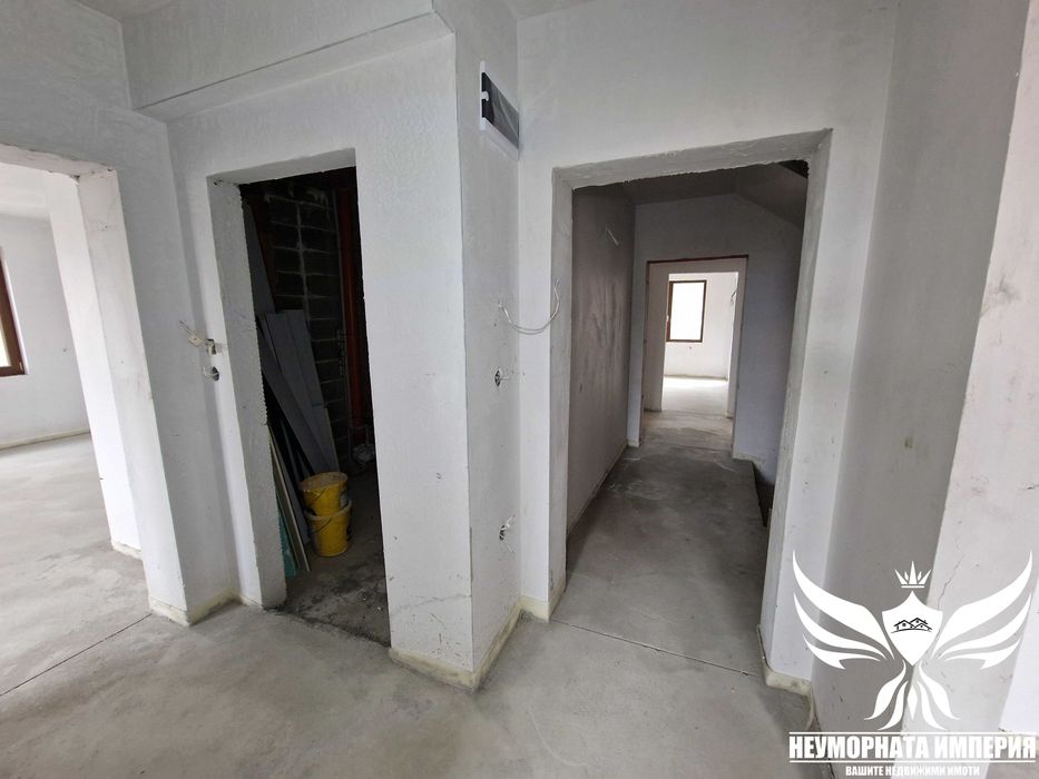 Продавам нов тристаен 91кв. ет. 2 в гр.Асеновград, кв.Стадиона