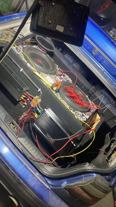 СПродам Сабвуфер Урал молния