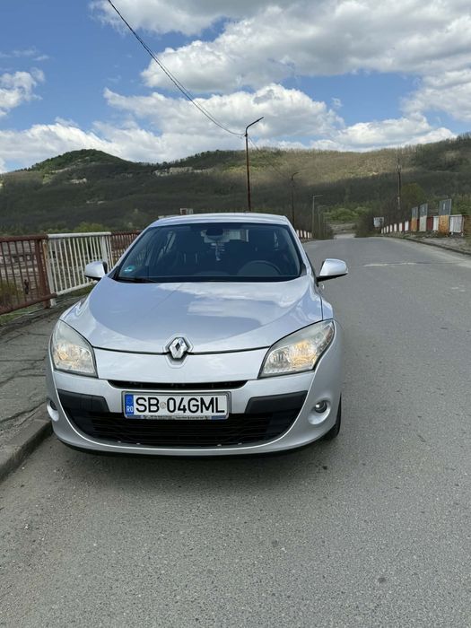 Vand Renault Megane 3 Hatchback 1.6 Benzina