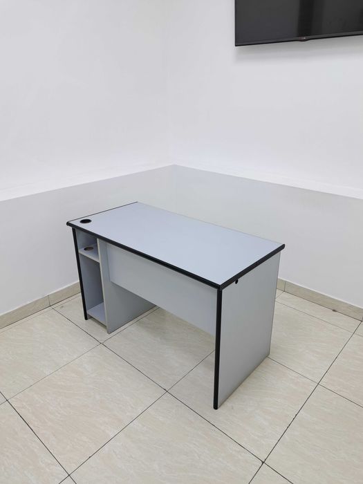 Компьютерный / офисный стол / Ofis stoli 120х60 (б/у)