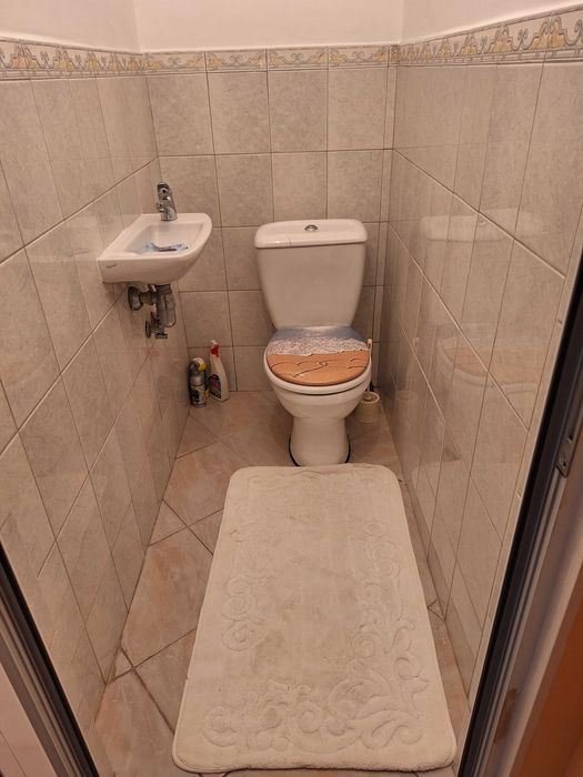 Дава се под наем Тристаен апартамент в Русе, Център - 75 кв.м за 306 € - Снимка #9