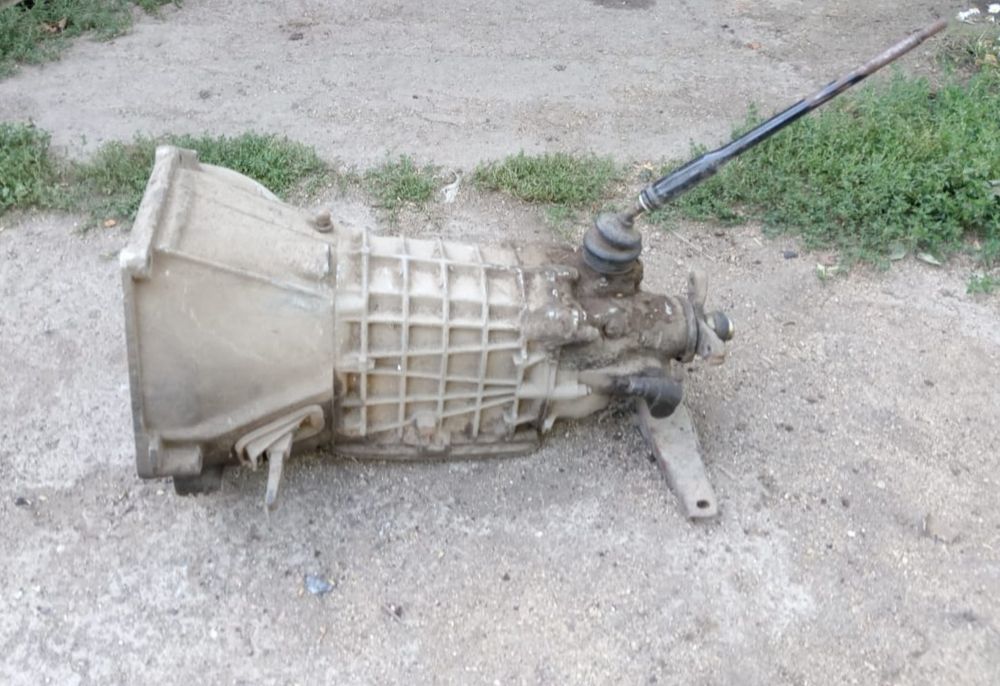 Двигатель, коробка передач