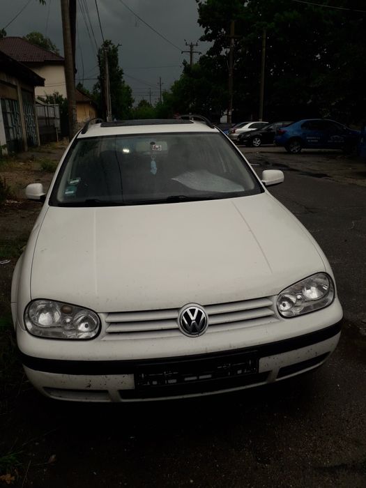 Se vinde volkswagen golf