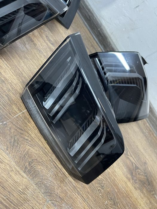 Triple stopuri spate stanga dreapta Peugeot 3008 1.5 hdi 2020-2024