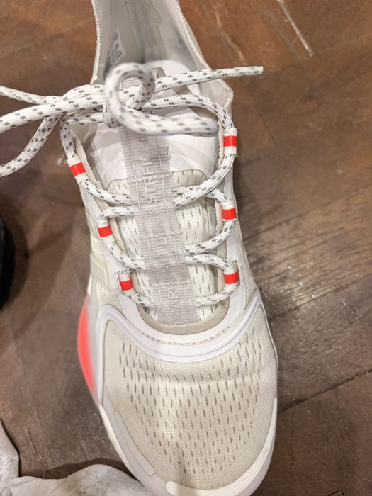 Дамски обувки Adidas NMD V3, размер 39