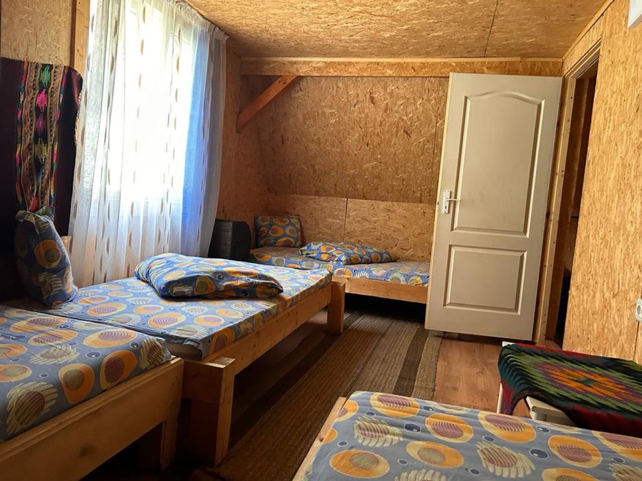 Cabana cu ciubar, disponibila de 1 mai, zona Baisoara,disponibila de 1 Decembrie