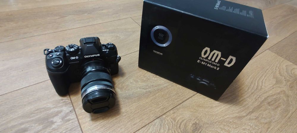 Camera foto Olympus Om-D E-M1 mark II + obiectiv