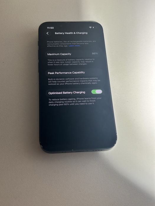 iPhone 13 mini accept si schimburi