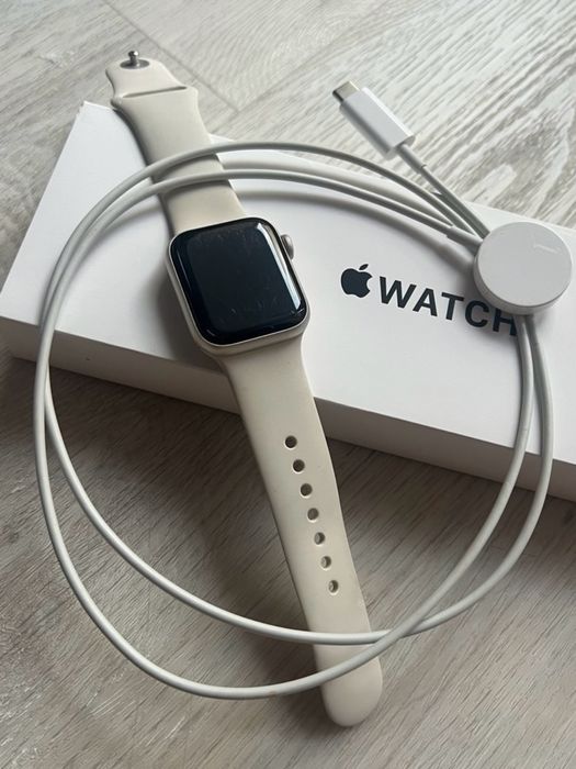 Apple Watch SE 2 40mm GPS + Cellular Starlight, 94% АКБ