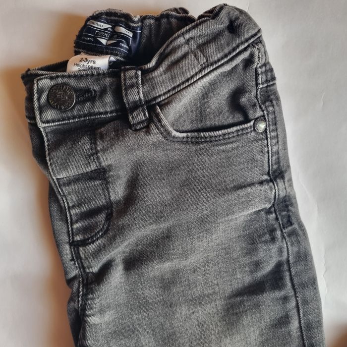 Детски черни дънки Next, размер 98 см.