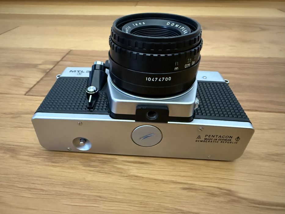 Ретро фотоапарат Praktica MTL3 със светкавица Soltron