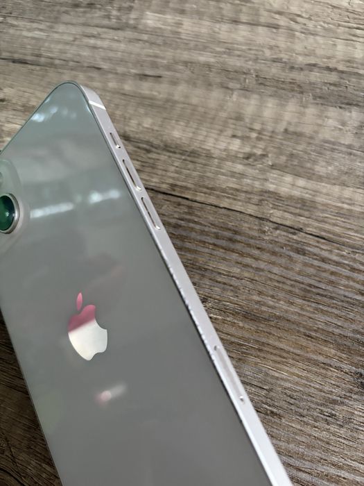 iPhone 14 Plus 256 GB Starlight (Alb) – Functioneaza impecabil