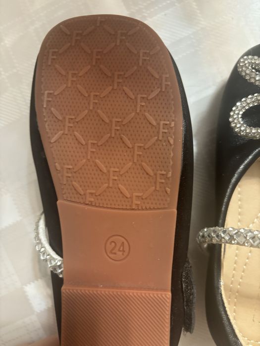 Детские туфли 24 размера