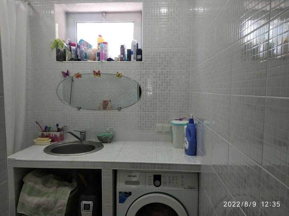 Продаётся 4 -комнатная квартира со свежим ремонтом в районе обл.газа