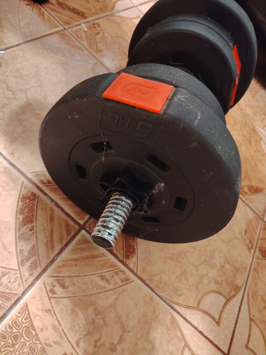 Vând echipament sport