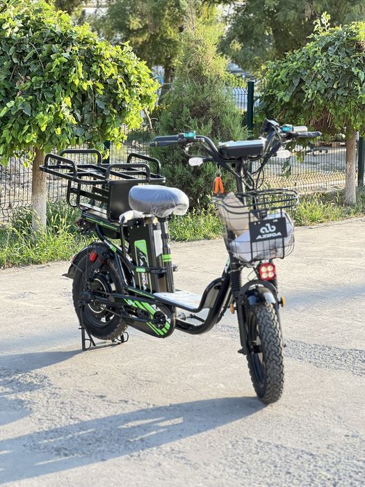 Azboa monster skuter