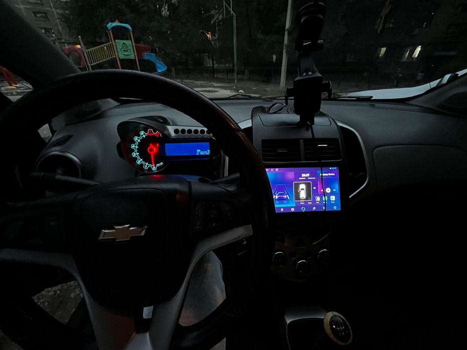 Chevrolet Aveo 2013 год