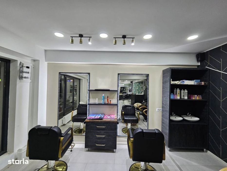Spatiu comercial, 102 mp, salon de infrumusetare complet echipat