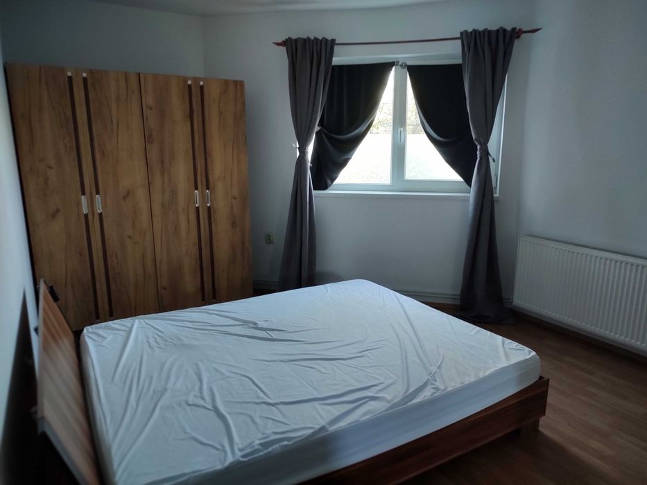 Închiriez casă în Jucu de Mijloc