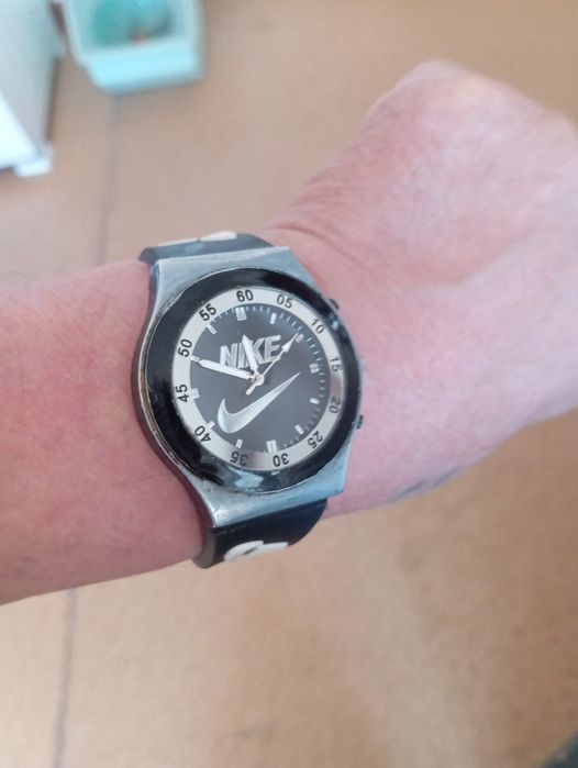 Продам наручные часы