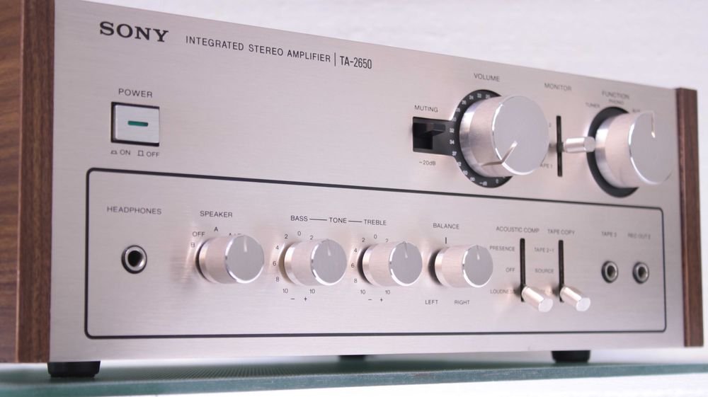 Statie/Amplificator Sony TA-2650.
